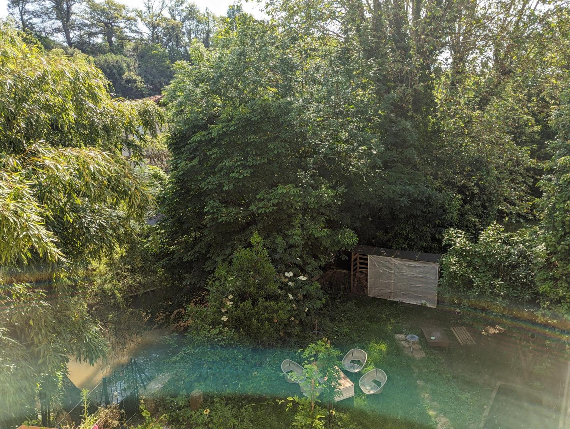 Manoir Des Arts Bed & Breakfast Confolens Bagian luar foto